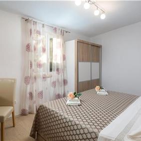 6 bedroom villa with pool in Milna, Brac Island sleeps 11